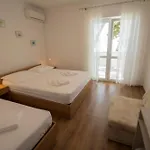 Josip Guest house 3*